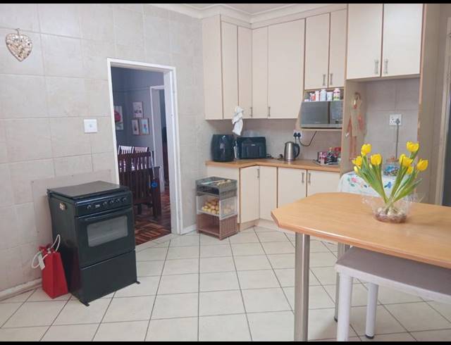 3 BEDROOM HOUSE FOR SALE IN WENTWORTH PARK